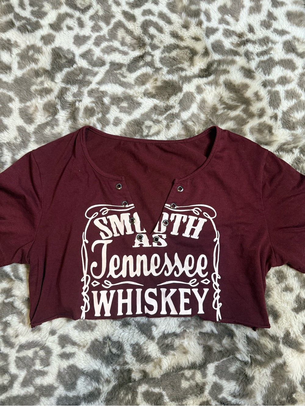 Source Unknown Burgundy Crop Top with White Graphic